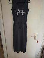 Lange jurk, Kleding | Dames, Ophalen of Verzenden, Nieuw, Maat 36 (S), Onder de knie