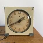 Elektrische vintage alarm klok Westclox U.S.A. 110 volts., Antiek en Kunst, Antiek | Klokken, Ophalen of Verzenden