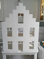 Houten poppenhuis, Kinderen en Baby's, Speelgoed | Poppenhuizen, Ophalen of Verzenden, Zo goed als nieuw