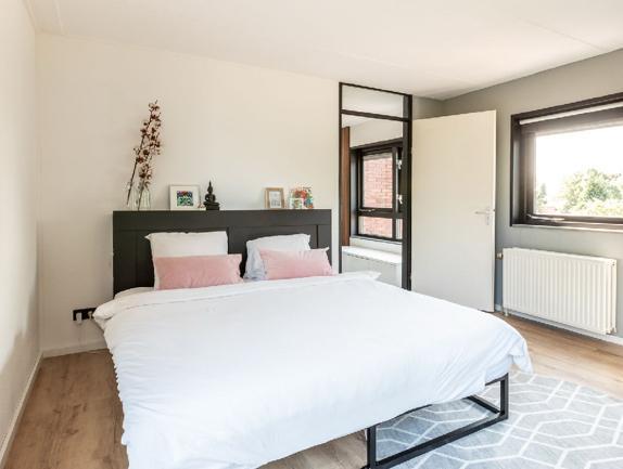 BRIMNES Hoofdeinde met bergruimte, zwart, 180 cm, Huis en Inrichting, Slaapkamer | Bedden, Zo goed als nieuw, Tweepersoons, 180 cm
