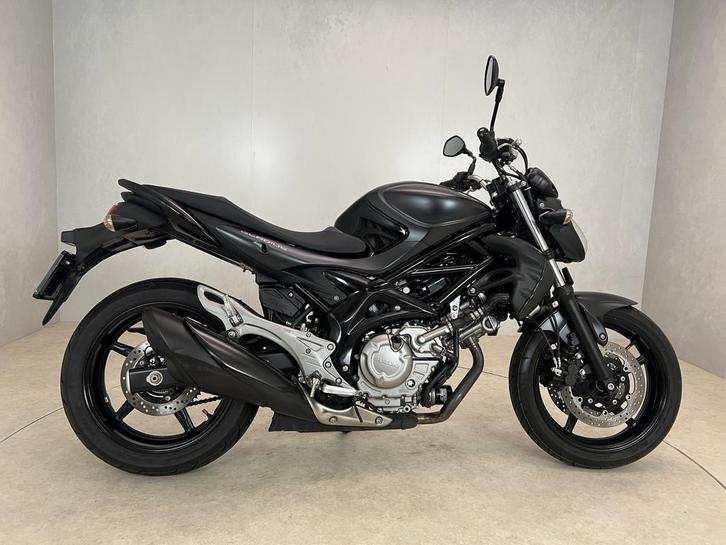 Suzuki SFV 650 ABS GLADIUS 35 KW (bj 2014), Motoren, Motoren | Suzuki, Bedrijf, Naked bike