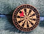 Poppenhuis dartbordje 1 pijl en gebruikt, Ophalen of Verzenden
