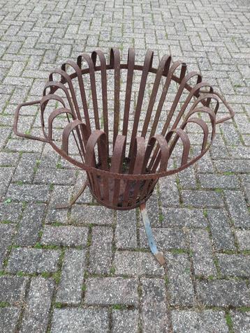 Vuurkorf beschikbaar voor biedingen