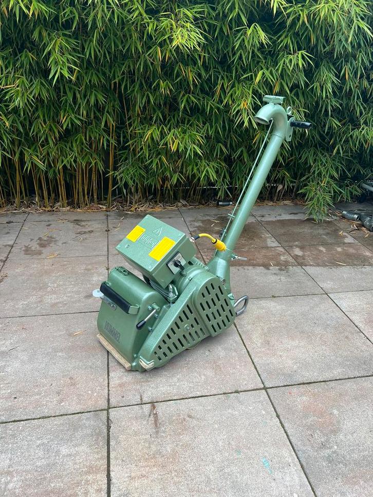 Lagler Hummel Parketschuurmachine, Doe-het-zelf en Verbouw, Gereedschap | Schuurmachines, Gebruikt, Bandschuurmachine, 1200 watt of meer