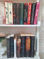 Verschillende fantasy boeken, zowel Engels als Nederlands., Ophalen, Gelezen