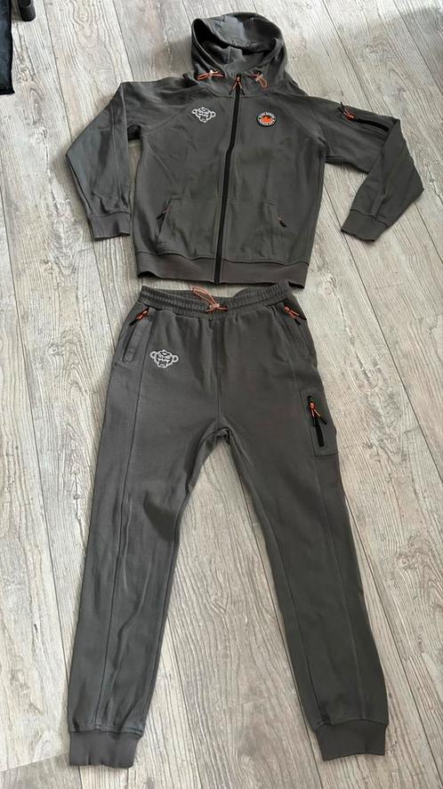 ZGAN Black Bananas joggingpak / trainingspak jongen maat 176, Kinderen en Baby's, Kinderkleding | Maat 176, Zo goed als nieuw