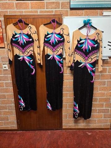 Catsuits voor Esemble 2x mt 40 en 1x mt 46  beschikbaar voor biedingen