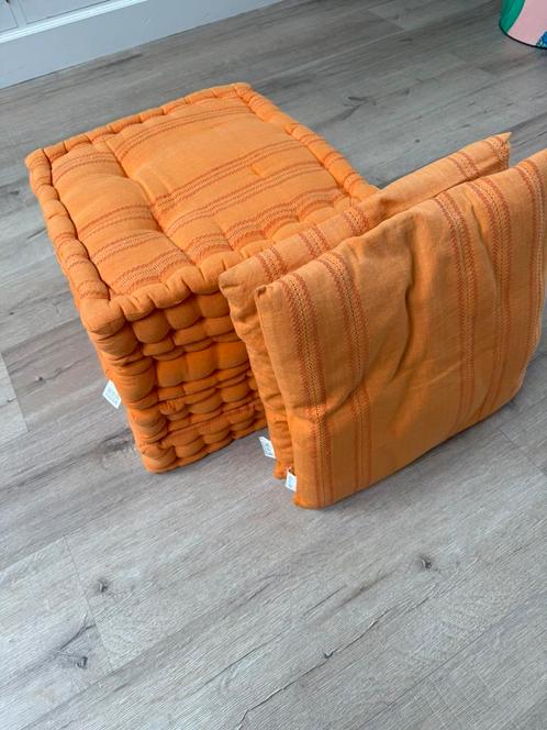 Set van 4 tuinkussens dik model & twee sier kussens, Tuin en Terras, Tuinmeubel-accessoires, Gebruikt, Ophalen