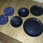 Servies, paars, borden en schaaltjes, Huis en Inrichting, Keuken | Servies, Ophalen of Verzenden, Bord(en), Overige stijlen, Glas