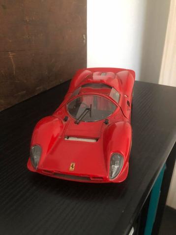 Ferrari 330 P4 model 1:18 merk Jouef Evolution