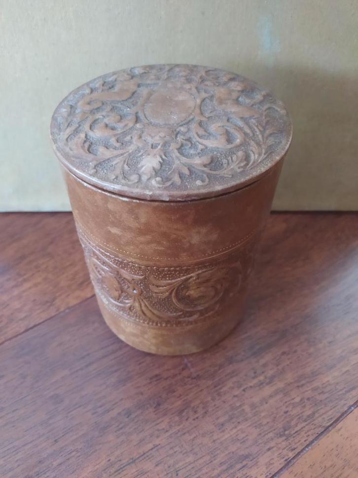 Vintage Lederen Pot met Reliëf, Antiek en Kunst, Antiek | Woonaccessoires, Ophalen of Verzenden