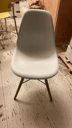 Vitra Eames DSW eetkamerstoel, Huis en Inrichting, Stoelen, Ophalen, Kunststof, Gebruikt, Drie