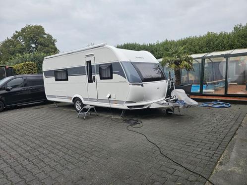 Hobby Prestige 560 WLU 2023., Caravans en Kamperen, Caravans, Particulier, tot en met 4, 1250 - 1500 kg, Rondzit, Hobby, 2 aparte bedden