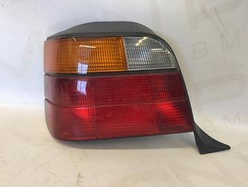 Achterlicht links BMW E36 Touring 63218371941 beschikbaar voor biedingen
