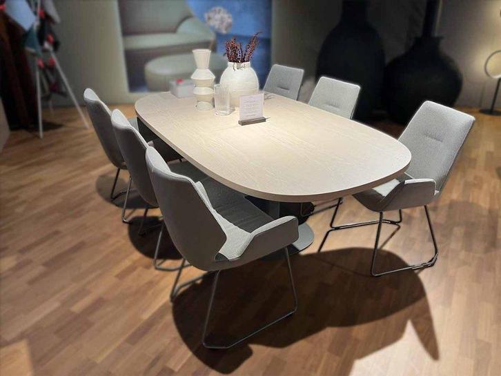 Leolux Toveri & Mime eetkamerset – showroommodel, Huis en Inrichting, Complete eetkamers, Zo goed als nieuw, 4 tot 6 stoelen, Ophalen of Verzenden