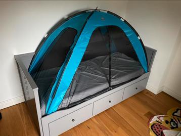 Deryan bedtent beschikbaar voor biedingen