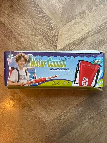 Waterpistool met rugzak / ocean pack 15L bereik 15 meter beschikbaar voor biedingen