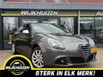 Alfa Romeo Giulietta 1.4 T Distinctive met Climate ! Leder !, Voorwielaandrijving, Gebruikt, Bedrijf, Handgeschakeld