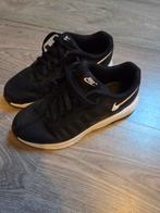Nike sneakers zgan 31, Sportschoenen, Ophalen of Verzenden, Zo goed als nieuw, Nike