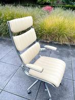 Prachtige crèmekleurige leren fauteuil, Huis en Inrichting, Ophalen, Zo goed als nieuw, Eén