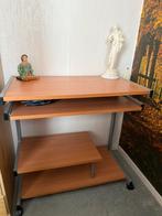 Bureau met uitschruifbaar werkblad, Ophalen, Met wielen, Zo goed als nieuw, Bureau