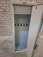 wapenkluis hoog 150 cm breed 50 cm diep 35 cm, Huis en Inrichting, Ophalen, Gebruikt