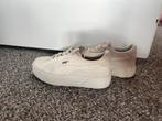 Suède Puma Sneakers Maat 40 - Beige, Ophalen of Verzenden, Zo goed als nieuw, Beige, Sneakers of Gympen