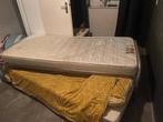 2 1persoonsbedden, onderschuifbed, Ophalen, 90 cm, Eenpersoons, Zo goed als nieuw