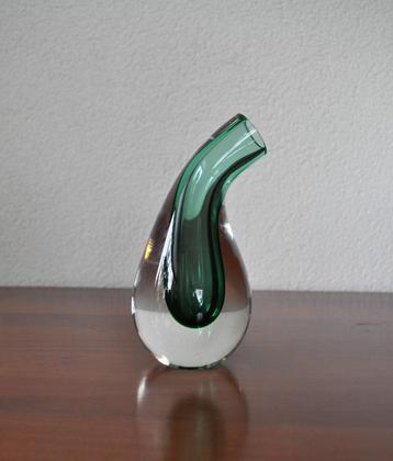 Vintage KLEIN Organisch Vaasje Kristal Groen Glas 14 cm beschikbaar voor biedingen