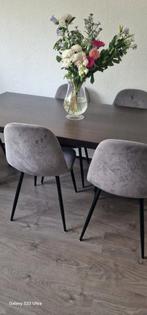 Modern eettafel met 5 stoelen complete ( Moet snel weg), Huis en Inrichting, Tafels | Eettafels, Ophalen