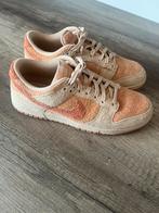 Nike Dunk Low "Burnt Sunrise" 44.5, Overige kleuren, Ophalen of Verzenden, Nike dunk low, Sneakers of Gympen
