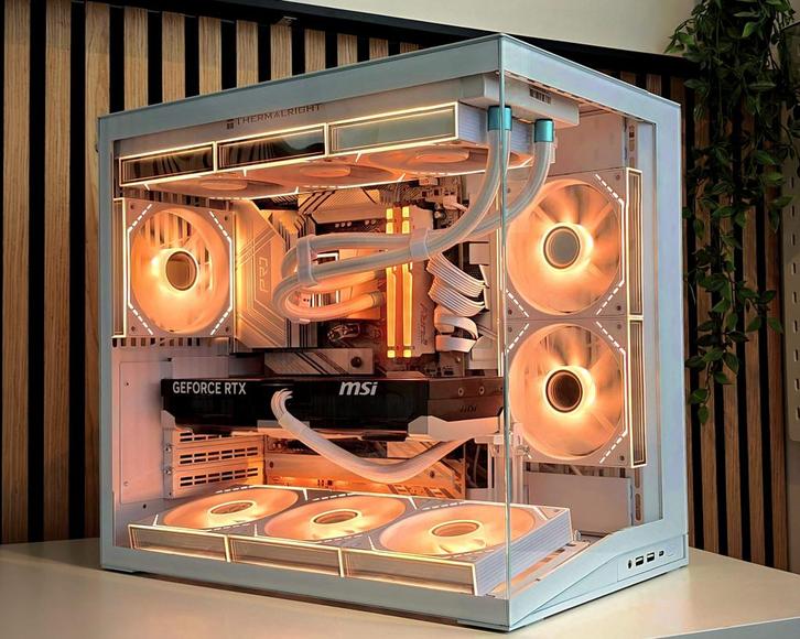 Nieuwe High-end gaming pc — RTX 5070 Ti + Ryzen 7 7800X3D, Computers en Software, Desktop Pc's, Zo goed als nieuw, 4 Ghz of meer