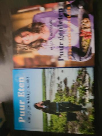 2x Puur Eten & Puur Genieten - Pascale Naessens beschikbaar voor biedingen