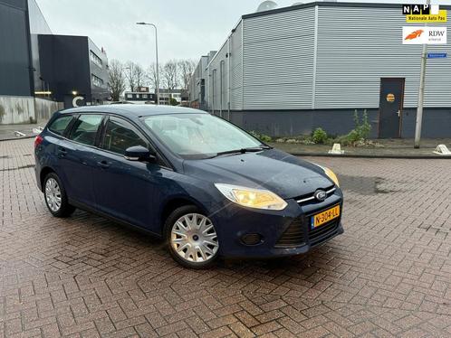 Ford Focus Wagon 1.0 EcoBoost Lease Titanium Stoelverwarming, Auto's, Ford, Bedrijf, Te koop, Focus, ABS, Airbags, Airconditioning