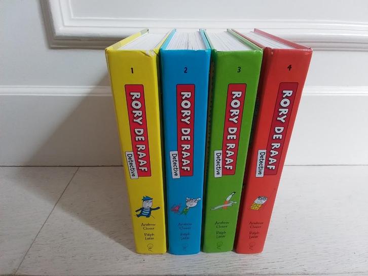4x Andrew Clover : Rory de raaf detective deel 1 t/m 4, Boeken, Kinderboeken | Jeugd | onder 10 jaar, Gelezen, Ophalen of Verzenden