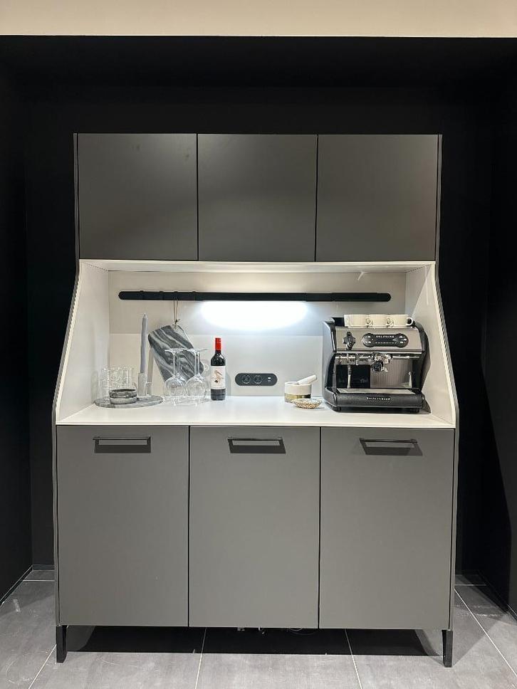 Siematic Koffiemeubel Keukenmaxx Hoofddorp, Huis en Inrichting, Keuken | Complete keukens, Nieuw, Overige typen, Grijs, Kunststof