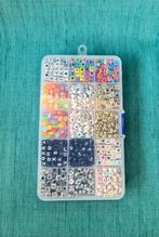 Letter- en hartjeskralen in opbergboxje, Verzenden, Nieuw, Kraal