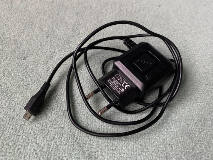 5V 600 mA Adapter met USB micro B connector, Telecommunicatie, Mobiele telefoons | Telefoon-opladers, Zo goed als nieuw, Ophalen of Verzenden