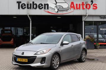 Mazda 3 1.6 CiTD Navigator Koppakking is lek, motor loopt we beschikbaar voor biedingen