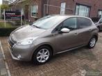 Peugeot 208 1.2 VTi Style (bj 2014), Handgeschakeld, Zilver of Grijs, Benzine, Hatchback