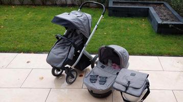 Complete Mutsy kinderwagen met luiertas, reiswieg, adapter beschikbaar voor biedingen
