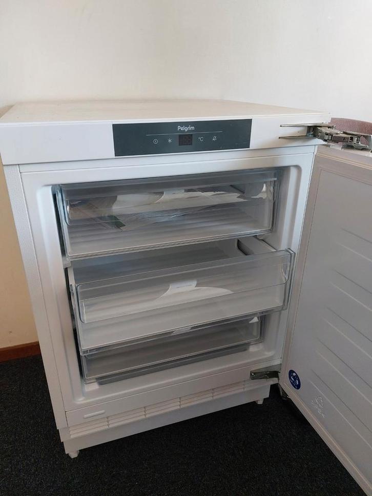 Nieuwe Pelgrim inbouwvriezer, Witgoed en Apparatuur, Vriezers en Diepvrieskisten, Nieuw, Inbouw, Vrieskast, 160 cm of meer, Minder dan 60 cm