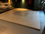 Te koop: 42x 60c60x3cm keramische tegels uit binnenshowroo, Tuin en Terras, Tegels en Klinkers, Ophalen, Keramiek, Nieuw, 10 m² of meer