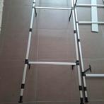 Kledingrek Wandmontage Telescopisch (2 stuks), Ophalen, Zo goed als nieuw