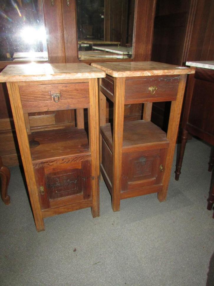 antiek set eiken nachtkastjes roze gemeleerd marmer 295,00, Huis en Inrichting, Slaapkamer | Nachtkastjes, Zo goed als nieuw, 70 cm of meer