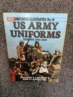 Boek US uniforms ww2, Verzamelen, Militaria | Tweede Wereldoorlog, Verzenden, Landmacht, Amerika, Boek of Tijdschrift