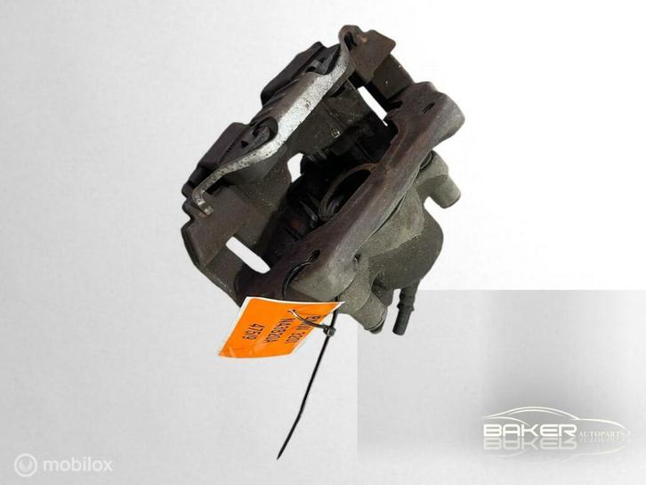 Remklauw linksvoor  BMW 3-serie E90 E91 LCI 320i ('08-'12), Auto-onderdelen, Remmen en Aandrijving, BMW, Gebruikt, Ophalen of Verzenden