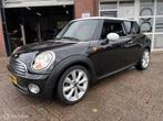 Mini Mini 1.6 Cooper Chili, Voorwielaandrijving, 4 cilinders, 4 stoelen, Zwart