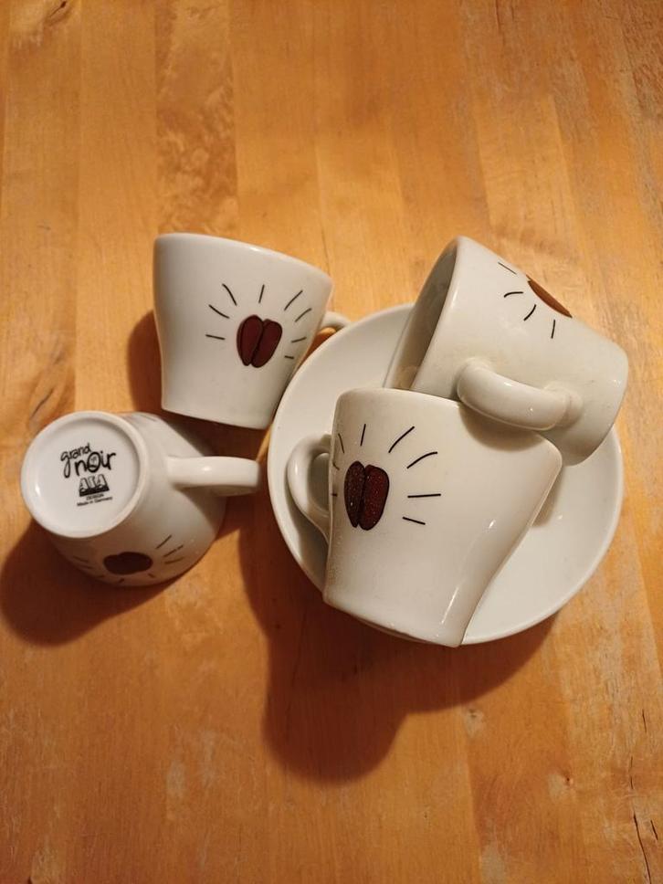 4 espresso kop en schotels, ASA selection Germany, Huis en Inrichting, Keuken | Servies, Nieuw, Kop(pen) en/of Schotel(s), Overige stijlen