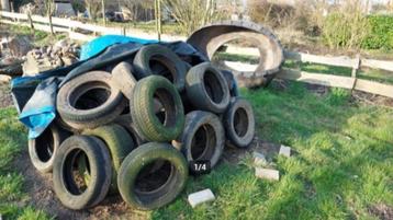 Oude auto- en tractor banden. Gratis! beschikbaar voor biedingen